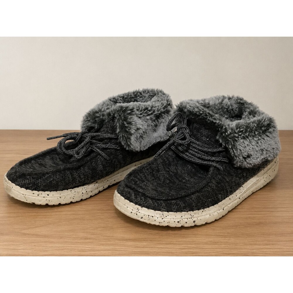 Hey Dude Britt Shoes Womens Sz 5 Slip On Lace Up Faux Fur Comfort Booties Black